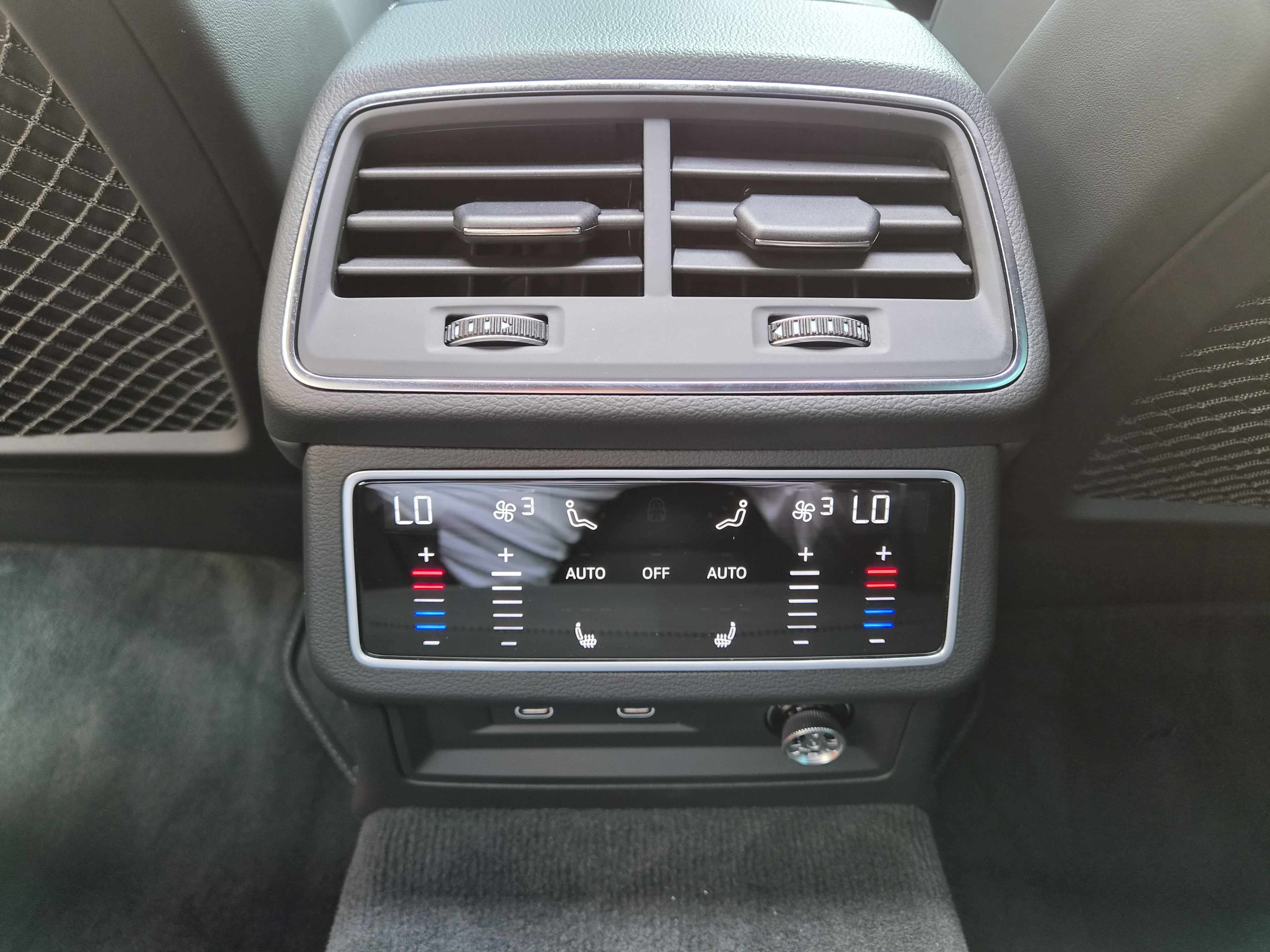 아우디 A7 (4K) 55 TFSI 19