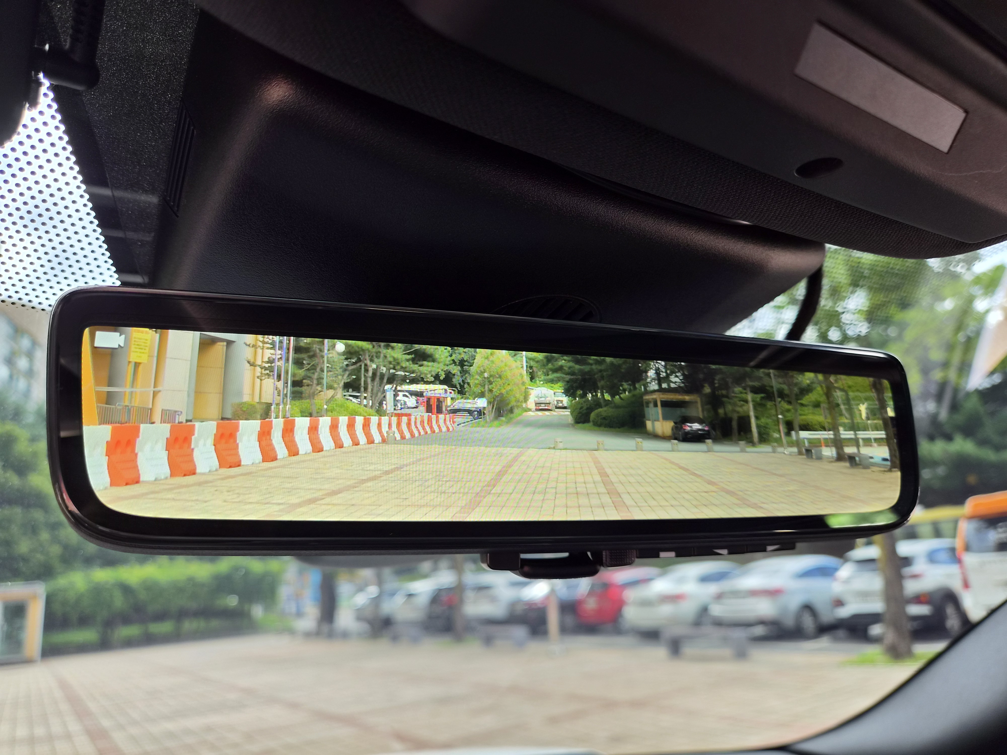 랜드로버 레인지로버 이보크 2세대 D180 R-다이나믹 15