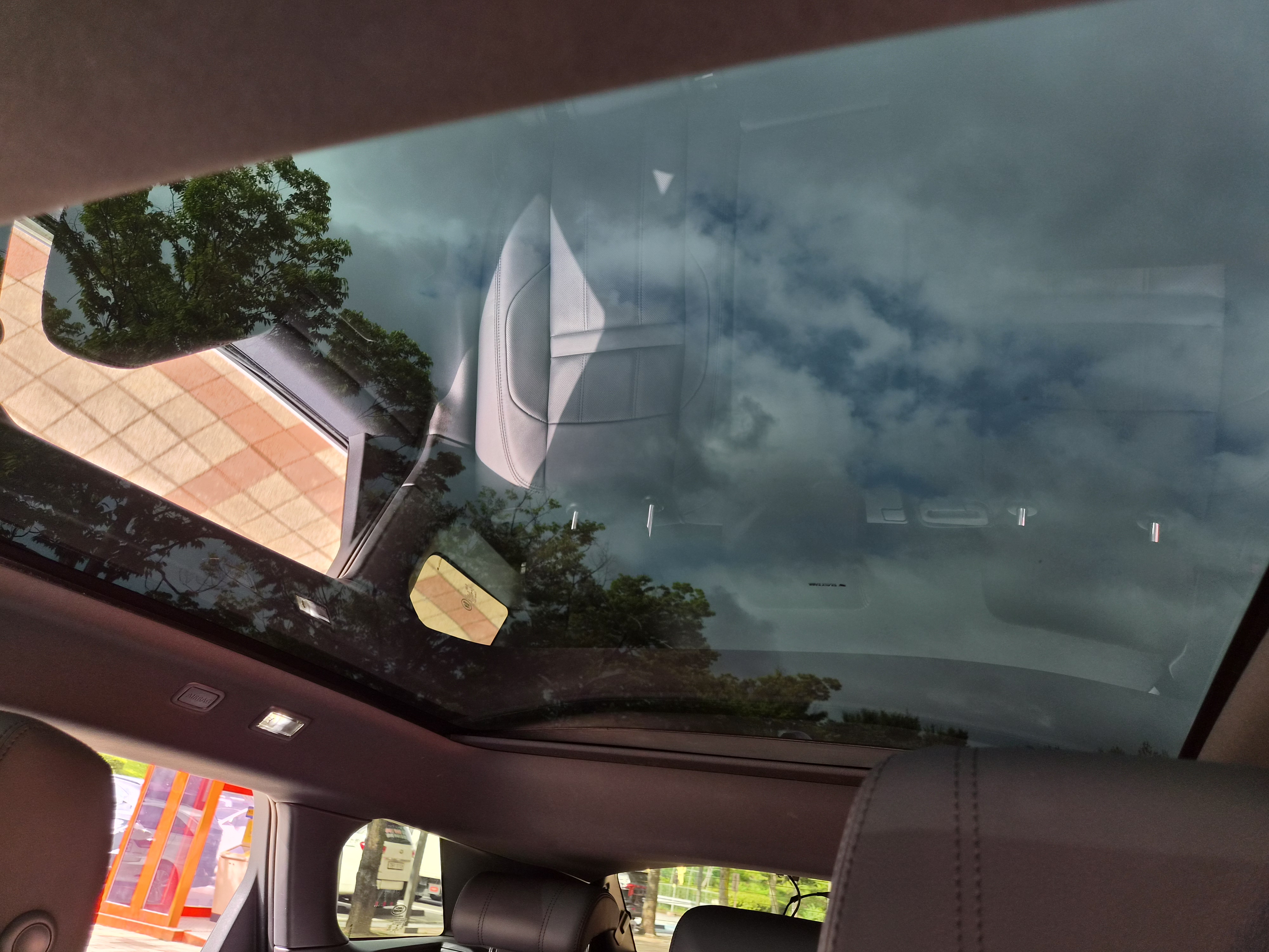 랜드로버 레인지로버 이보크 2세대 D180 R-다이나믹 23