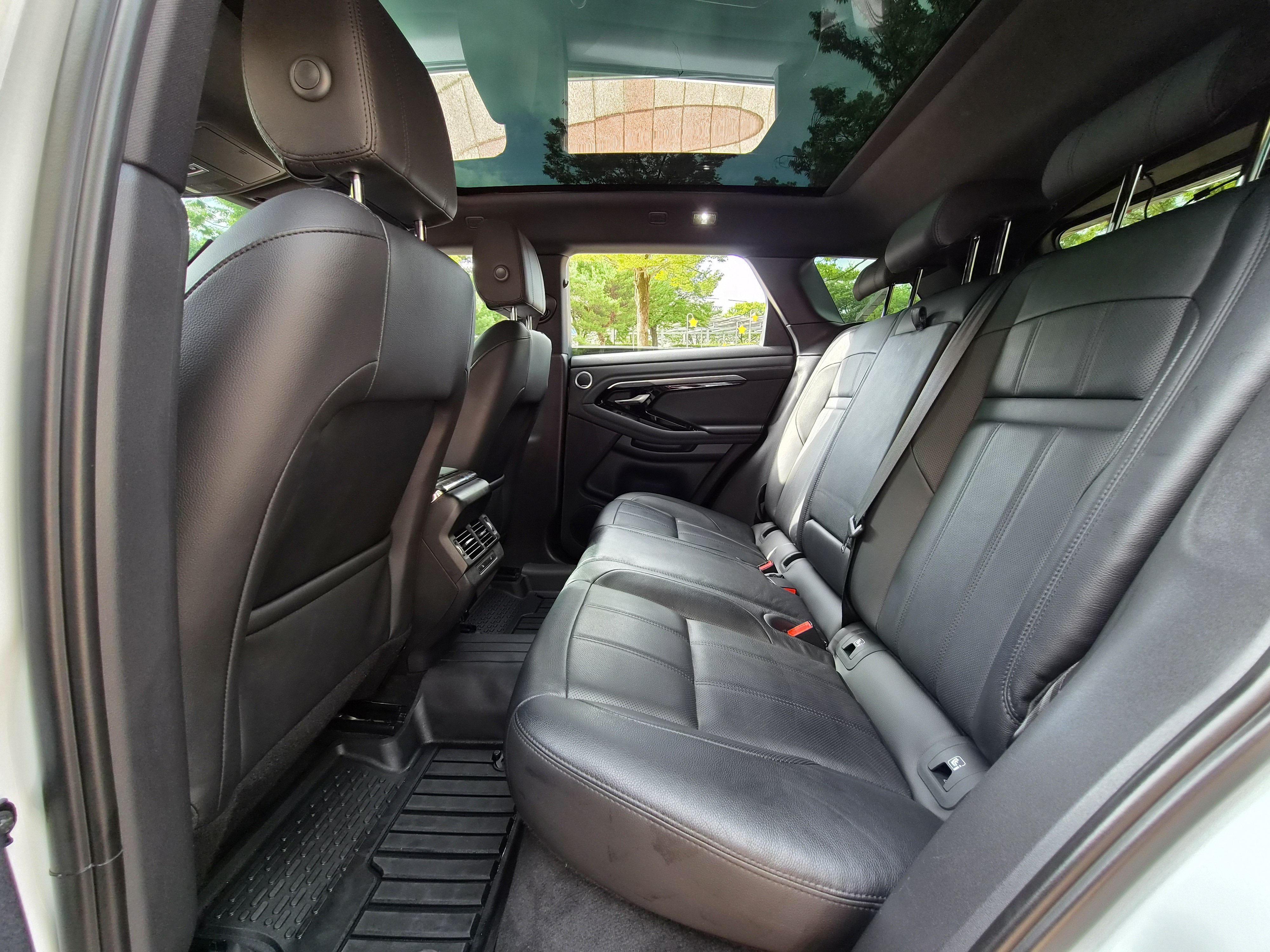 랜드로버 레인지로버 이보크 2세대 D180 R-다이나믹 25